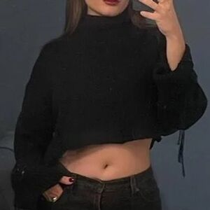 Oak + Fort Black Cropped Velvet Turtleneck Long sleeve Top Medium